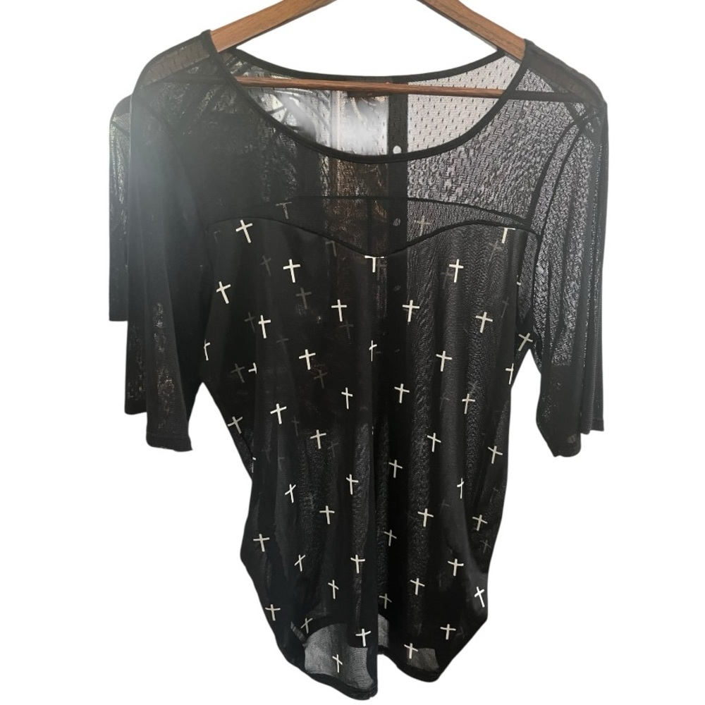 Free Kisses Black Sheer White Cross Ruched Top Size 2X